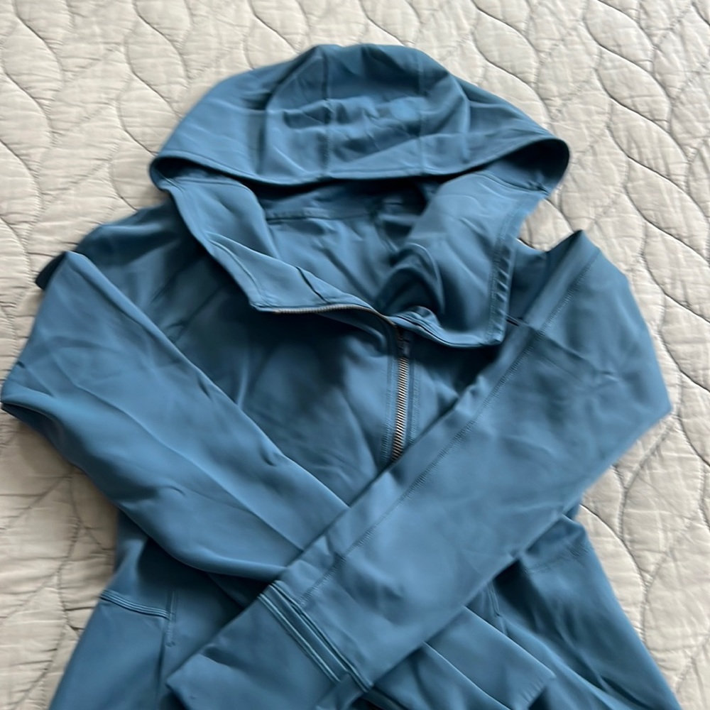 Lululemon running jacket